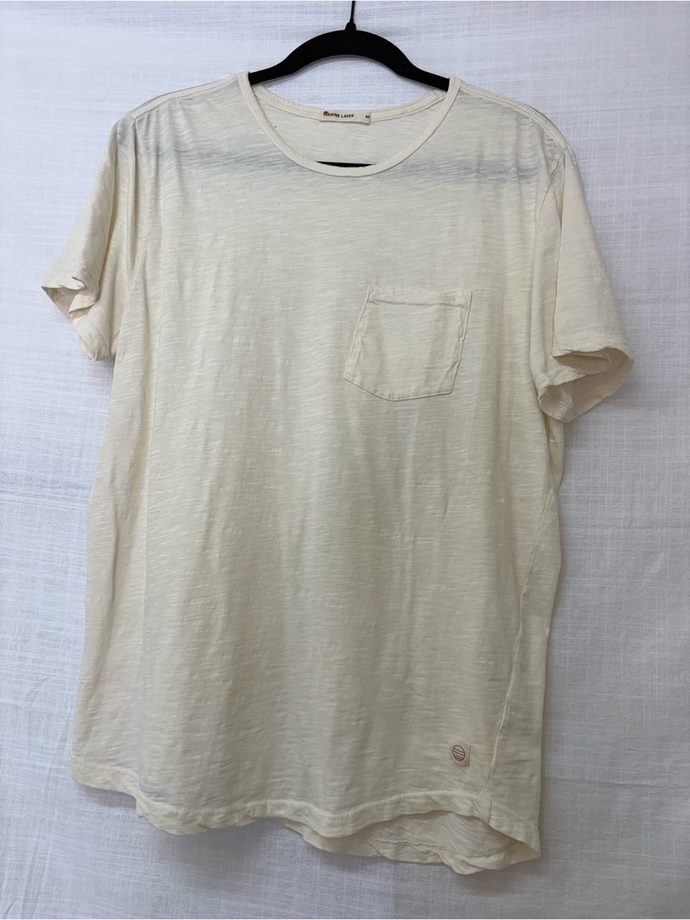 Marine Layer Short Sleeve Saddle Hem Pocket Tee In White/Cream